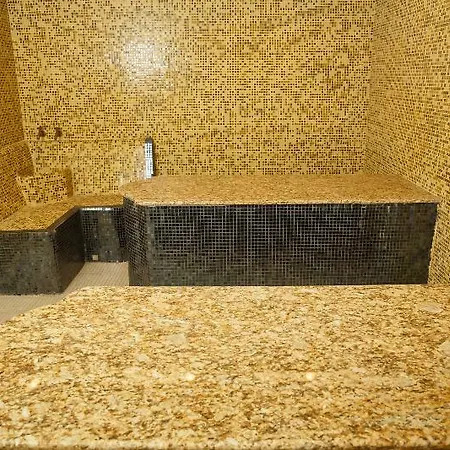 Panorama Hotel 4*